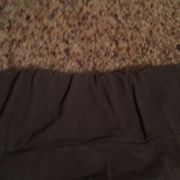 Gray Maternity Capri Pants M - Picture 5 of 5